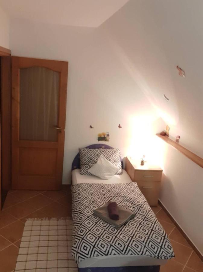 Erdey Apartman Daire Barcs Dış mekan fotoğraf